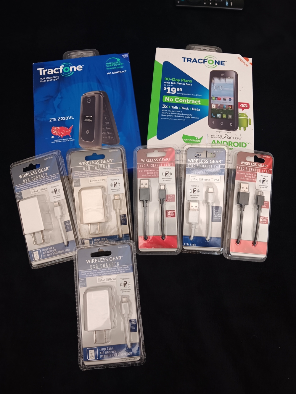 Android & ZTE Accessories Bundle in Black and White